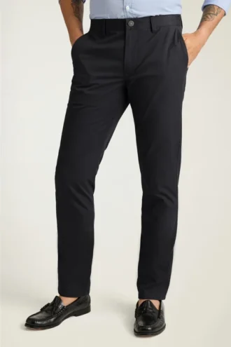 Stretch Washed Chino Pants: Pantalones chino entallados y Slim Fit