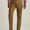 Stretch Washed Chino Pants: Pantalones chino entallados y Slim Fit