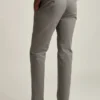Stretch Washed Chino Pants: Pantalones chino entallados y Slim Fit