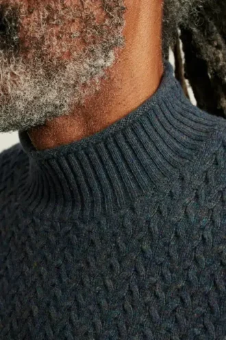 Suéter de cuello alto Chanteclair