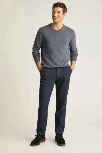 Suéter de cuello en V de lana merino lavable