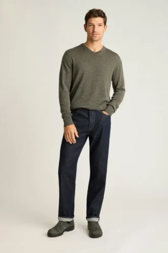 Suéter de cuello en V de lana merino lavable