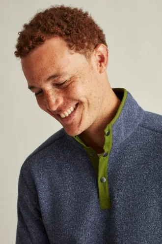 Suéter de felpa con botones a presión