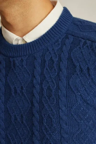 Suéter de punto trenzado de peso medio con cuello redondo