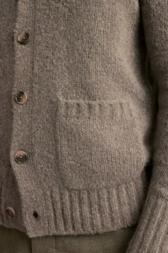 Suéter tipo cárdigan de lana de alpaca