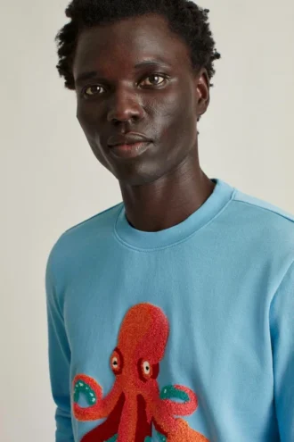 Suéteres de cuello redondo de edición limitada