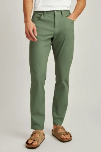 Vive la aventura con estilo con los Travel Jeans ligeros de Bonobos